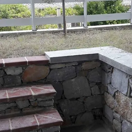 Apartment елена Néa Péramos