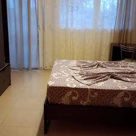 елена Apartamento Néa Péramos
