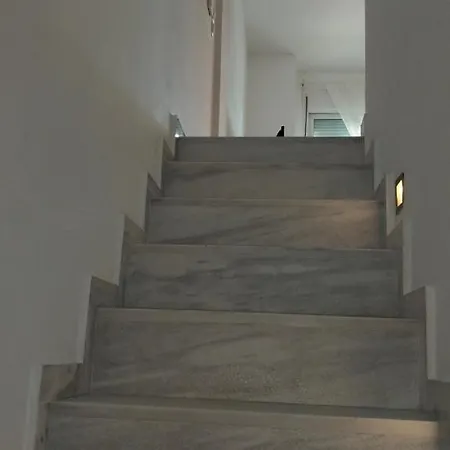 Apartment елена Néa Péramos