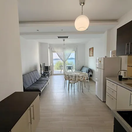 елена Apartment