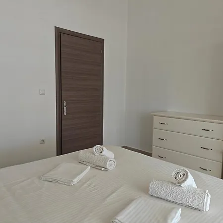 елена Apartment