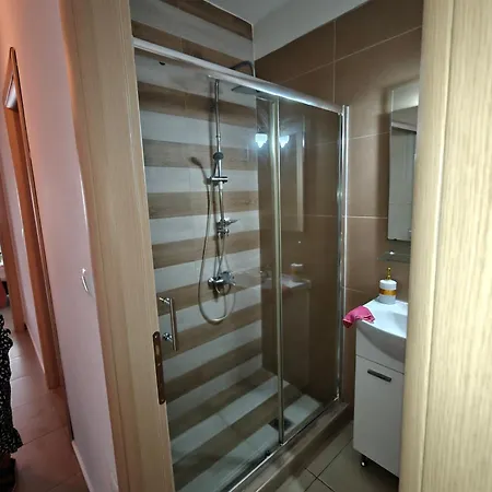 елена Apartment Néa Péramos