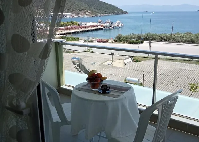 елена 公寓 Néa Péramos